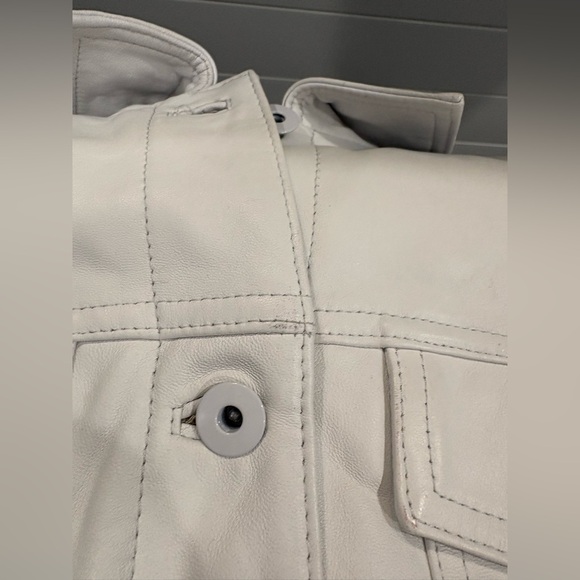 D & Co. | White Leather Jacket | Women’s Size Medium - Picture 10 of 16